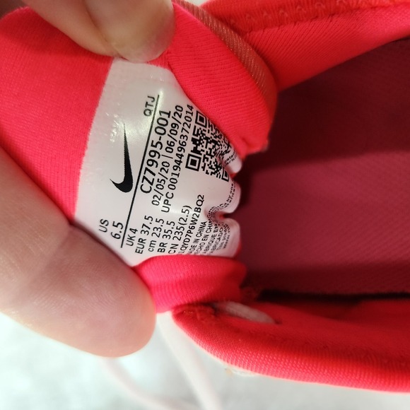 WMNS NIKE AIR VAPORMAX PLUS PLATINUM TINT PINK-FLASH CRIMSON SZ 6.5 [CZ7995-001] - Picture 4 of 8